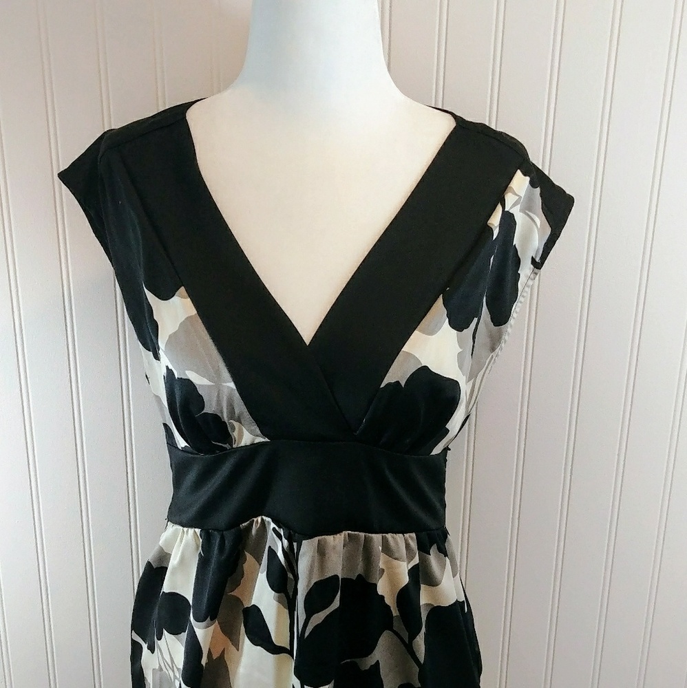 Mossimo Black Floral Dress Size S